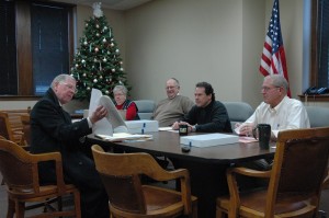 Dave Dixon discusses the fine points of the quit claim deed to the Supervisors Monday morning