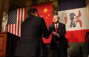 Then Chinese Vice President Xi Jinping is welcomed on stage by Iowa Governor Terry Branstad as they both gave toasts at the beginning of the dinner. Gov. Terry Branstad toasts to Vice President Xi Jinping and the long-lasting friendship between Iowa and China.  - Feb. 15th, 2012 - Des Moines, Iowa - Iowa State Capitol - China Vice President Xi Jinping is welcomed by Iowa Governor Terry Branstad in the governor's office before the state dinner at the Iowa State Capitol. After this meeting a formal toast was given at the beginning of dinner. (Andrea Melendez/The Des Moines Register) (pool photography)