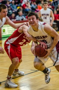 Oskaloosa took on Chariton at home on Tuesday night to wrap up the regular season.