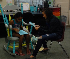Statesmen participate in elementary reading program. (submitted photo)