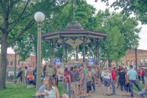 The Oskaloosa community came out Beer & Beethoven on Friday night.