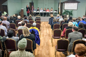The Mahaska County Homelessness Coalition says that nearly 100 people took part in a community forum on Thursday night.