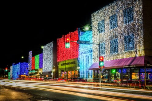 "Painting with Lights" returned to Oskaloosa this past week.