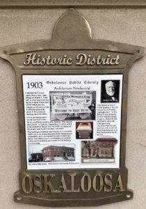 Historic Marker for the Oskaloosa Public Library