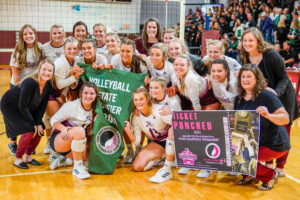 The Oskaloosa Indians Volleyball Team earned their first trip to the state tournament Tuesday night by beating Pella in 3 sets.