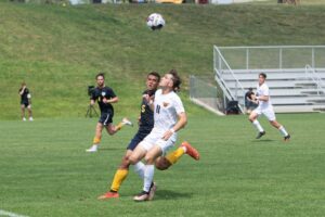 Lucas Bauer's (Oldenburg, Germany/IGS Kreyenbruck) heroic goal in the 89th minute gave No. 17 Indian Hills Men's Soccer a 1-1 draw at Johnson County Community College (KS) on Friday night. The Warriors move to 2-0-1 on the year.