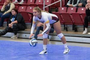 After a 10-day hiatus, the Indian Hills Volleyball team returned to the court and picked up a 3-0 sweep of Southeastern Community College on Tuesday night at Loren Walker Arena. The Warriors move to 6-5 on the year.