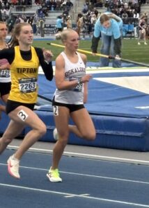 Oskaloosa’s Tierney Carter delivered an outstanding performance on one of Iowa’s biggest stages, racing her way to a 10th-place finish in the 400-meter dash at the prestigious Drake Relays. (photo provided)
