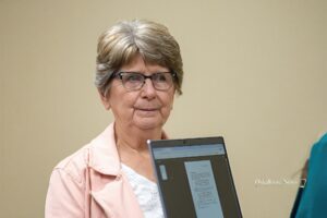 Sharma Parlett was appointed to the Oskaloosa Community School District Board of Directors Tuesday night in a 4-2 vote.