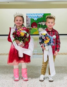 2025 Oskaloosa Young Ambassador winners.