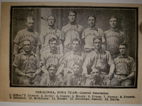 Oskaloosa Quakers baseball team picture. (archive image)