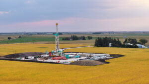 A company is exploring the potential of extracting hydrogen in Iowa. Pictured here is a temporary drilling rig to establish a hydrogen well, but production wells would be lower profile and similar in height to a water well. (Photo courtesy of Koloma) 