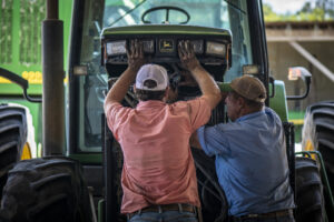  The U.S. Environmental Protection Agency issued guidance that the Clean Air Act does not interfere with farmers’ right to repair equipment. (Photo by Lance Cheung/USDA)