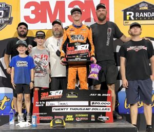 Ryan Timms made his trip back from Eldora Speedway in Ohio worth it Saturday night (and Sunday morning) by sweeping the 360 Shootout and 410 features on 3M Night at the Knoxville Raceway.